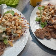 สเต๊กตัวกลมราคาถูกกได้เยอะมาก