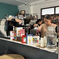 Proud Coffee พราวด์คอฟฟี่ สาขาคำเขื่อนแก้ว