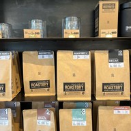 ROAST8RY LAB นิมมานเหมินทร์ ซอย 3