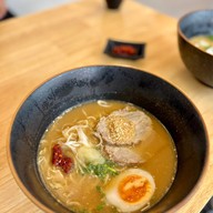 เมนูของร้าน คารวะ ราเมน (ราเมง 18 ชม.) Jas green village kubon