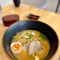 เมนูของร้าน คารวะ ราเมน (ราเมง 18 ชม.) Jas green village kubon