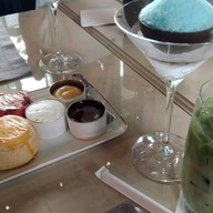 เมนูของร้าน Sindhorn Kempinski Hotel Bangkok