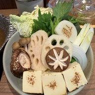 HITORI SHABU ชิค รีพับบลิค ราชพฤกษ์