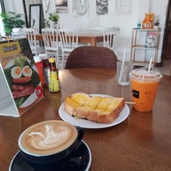 เมนูของร้าน Good Morning Saraphi