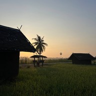 ที่ปลายนาตากับยาย