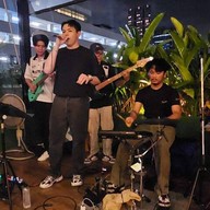 Happening Dine And Bar