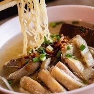 เจ๊ไหล่Noodle สาขา2