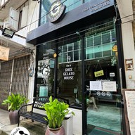 หน้าร้าน GHEE GELATO HOUSE ท่าเตียน