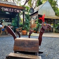 บรรยากาศ บ้าน ๑,๐๐๐ ไม้ Cafe & Farm