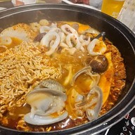 Craze MaMa by Zaab Museum iconsiam