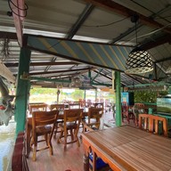 ร้านอาหารลุงดำ องครักษ์