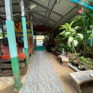 ร้านอาหารลุงดำ องครักษ์