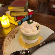Deck Me Cafe Soi Charoen Krung 45