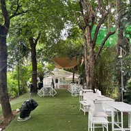 About Happiness  ❤️ Coffee Roaster and Restuarant ท่าอิฐ