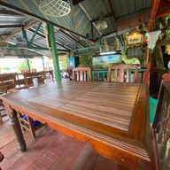 ร้านอาหารลุงดำ องครักษ์