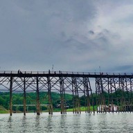 กะเพรารสเด็ด ไม่มีสาขา