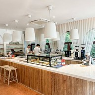 Ocean Man Cafe เขาหลัก