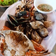 เมนูของร้าน ร้านริมเขื่อน ซีฟู้ด (ร้านกลาง)เจ้าเก่าเท่านั้น