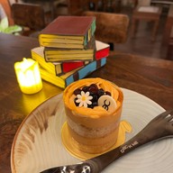Deck Me Cafe Soi Charoen Krung 45