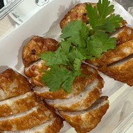 อะโลฮา! ข้าวไก่เทอริยากิ ข้าวไข่เจียวทรงเครื่อง เมี่ยงกุ้ง เมี่ยงหมูสามชั้น ประชาอุทิศ 90