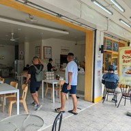 หน้าร้าน ข้าวมันไก่จักรพรรดิ หอนาฬิกา@เชียงราย