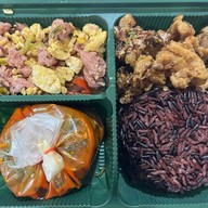 เจริญแกง บ้านก้ามปู อโศก