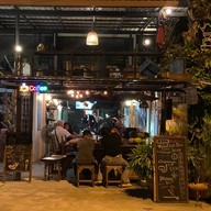 โจรสลัดชุมพร (Pirates Terrace) ไพเรซ เทอร์เรซ