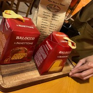 Villa Toscana Italian Restaurant ซอยลาซาล11บางนา กรุงเทพ