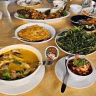 มีสุข คาเฟ่ แอนด์ บิสโทร  Meesuk Cafe and Bistro -