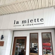 หน้าร้าน la miette | ละเมียด โฮม คาเฟ่