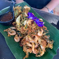 เมนูของร้าน ขนมจีนแม่ยาย เส้นสดน้ำแกงปูม้า