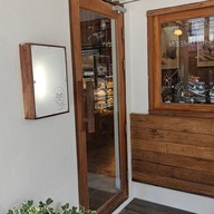 Laan-Tim's Cafe'&Gallery