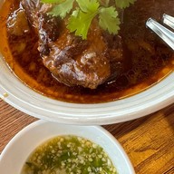 เมนูของร้าน โรงเตี๊ยม ณ บ้านเกาะแรต