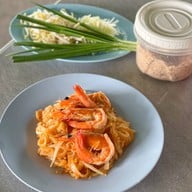 ผัดไทยกุ้งยิ้ม