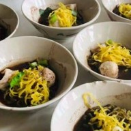 ก๋วยเตี๋ยวเรือจ่าปุ๋ม