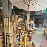 ถนนช้างม่อย