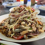 เมนูของร้าน ส้มตำป้าป่อง เจ็ดยอด