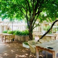บ้านสะออน by บ้านนอกคอกนาเขาใหญ่