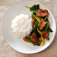 กะเพราหอมรัญจวน สุขสวัสดิ์ 70