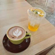 Catfish cafe ร้านยอดฮิต สาขา 1 Halal