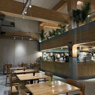 Sarnies Sukhumvit 37