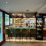 Mareeji cafe & casual dining สุขุมวิท36