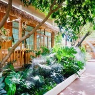 บ้านสะออน by บ้านนอกคอกนาเขาใหญ่