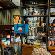 Starbucks อาคารจัสมิน