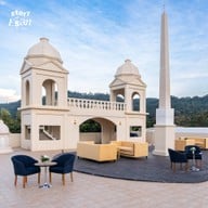 บรรยากาศ La Vista Restaurant