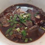 เมนูของร้าน ร้านก๋วยเตี๋ยวเนื้อ สุดอร่อย (น้ำคลำ)