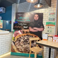 premium craft pizza บางนา