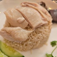 โกโจ ข้าวมันไก่ บิสสิเนสพาร์ค