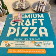 premium craft pizza บางนา