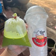 เมนูของร้าน นมสดป้ายแดง เครือสหพัฒน์...นะแจ๊ะ